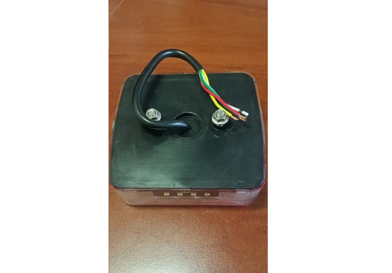 Купить фонарь светодиодный для прицепа (задний фонарь на прицеп) по цене 750 р.. Низкие цены. Большой выбор. Доставка по всей России. Интернет-магазин в Москве. Только положительные отзывы!