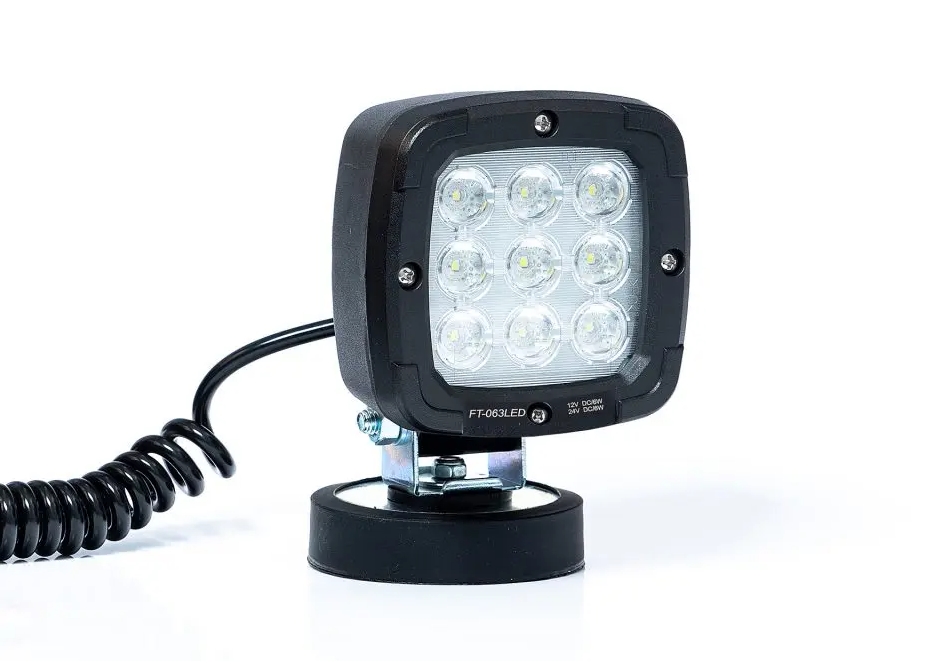 Купить светодиодная фара рабочего света fristom ft-063 led mag m78 на магните с проводом в прикуриватель 7,8 м по цене . Низкие цены. Большой выбор. Доставка по всей России. Интернет-магазин в Москве. Только положительные отзывы!