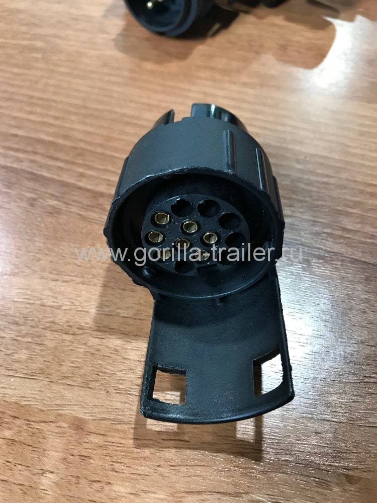 Купить адаптер для автомобильного прицепа 7 / 13 контактов по цене 1 000 р.. Низкие цены. Большой выбор. Доставка по всей России. Интернет-магазин в Москве. Только положительные отзывы!