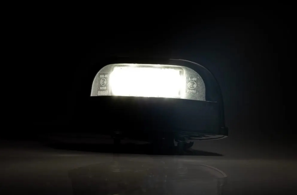 Купить подсветка номера fristom ft-260 led чёрного цвета c проводом по цене 1 117 р.. Низкие цены. Большой выбор. Доставка по всей России. Интернет-магазин в Москве. Только положительные отзывы!