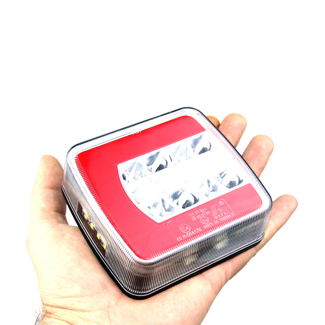Купить фонарь задний многофункциональный ledworker trs004 led bajonet r по цене 1 450 р.. Низкие цены. Большой выбор. Доставка по всей России. Интернет-магазин в Москве. Только положительные отзывы!