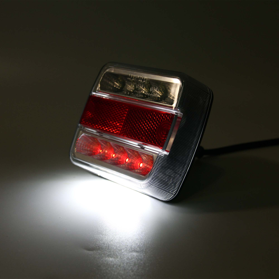 Купить фонарь задний многофункциональный ledworker trl004 led bajonet r по цене 1 100 р.. Низкие цены. Большой выбор. Доставка по всей России. Интернет-магазин в Москве. Только положительные отзывы!
