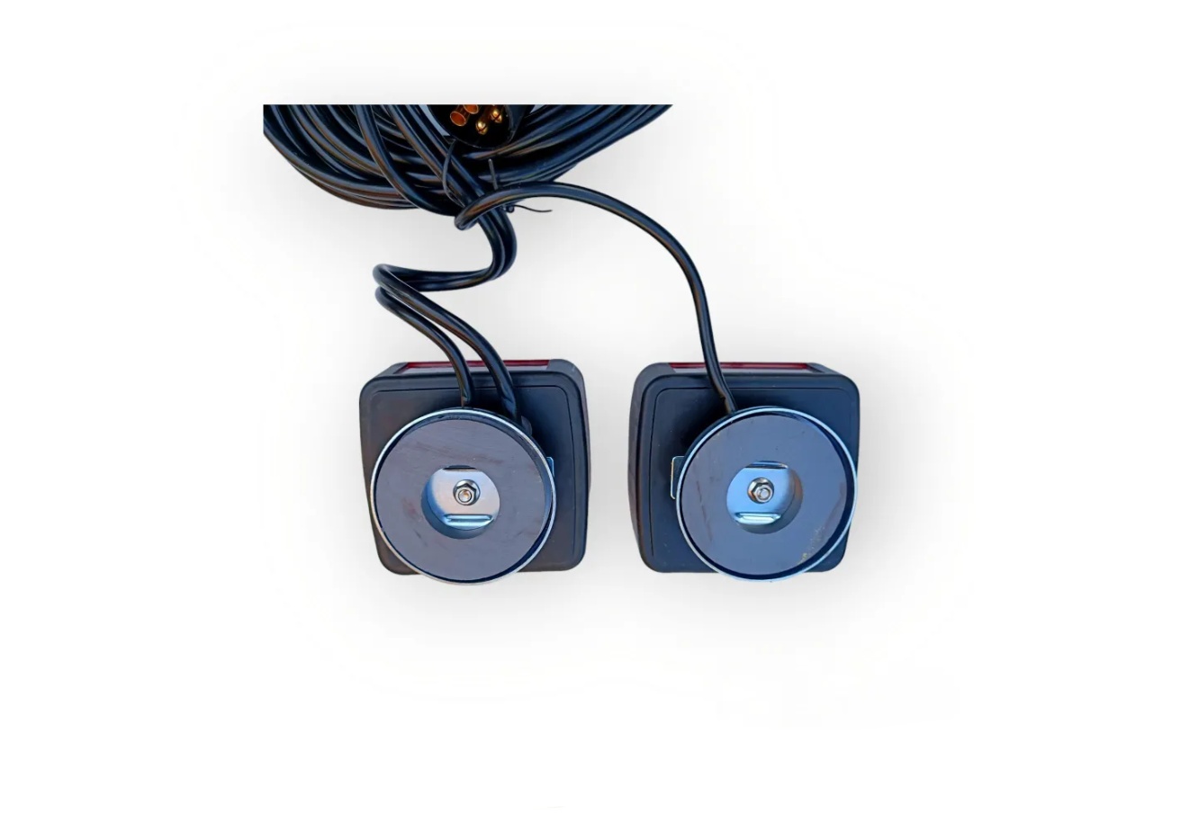 Купить фонари для прицепа с проводкой 7м на магните для лодочного прицепа по цене . Низкие цены. Большой выбор. Доставка по всей России. Интернет-магазин в Москве. Только положительные отзывы!