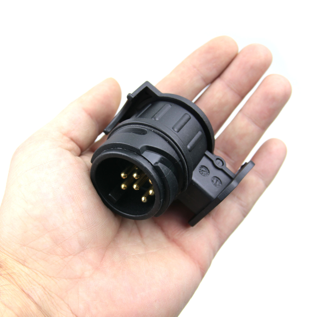 Купить адаптер-переходник 13/7pin 12v trailercom 3033 по цене 590 р.. Низкие цены. Большой выбор. Доставка по всей России. Интернет-магазин в Москве. Только положительные отзывы!