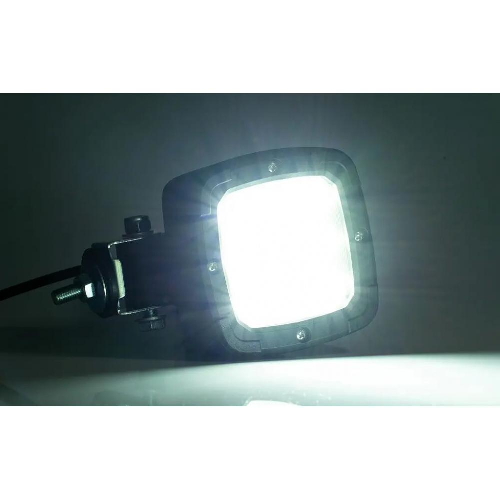 Купить светодиодная фара рабочего света fristom ft-036 led с проводом 1,5 м по цене 5 222 р.. Низкие цены. Большой выбор. Доставка по всей России. Интернет-магазин в Москве. Только положительные отзывы!