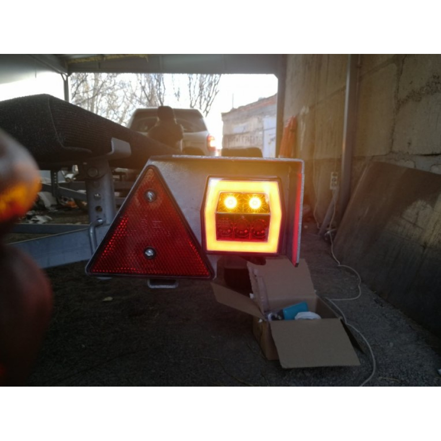 Купить фонарь на прицеп задний fristom ft-122 led 3-функциональный светодиодный по цене 2 456 р.. Низкие цены. Большой выбор. Доставка по всей России. Интернет-магазин в Москве. Только положительные отзывы!